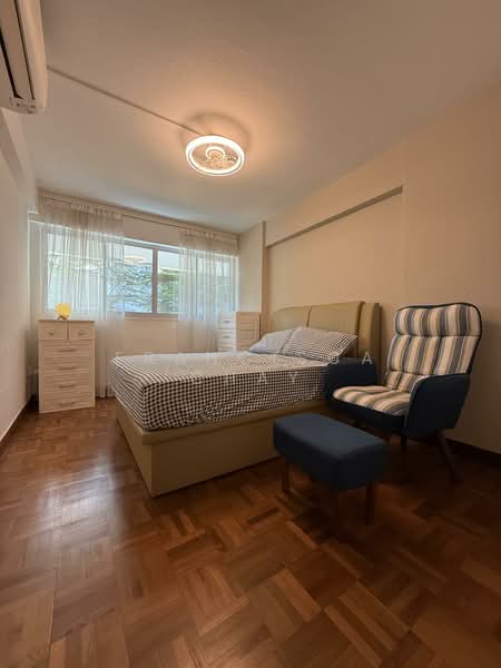 202 Toa Payoh North HDB Flat For Sale at S$ 542,800 | PropertyGuru Singapore - Bedroom