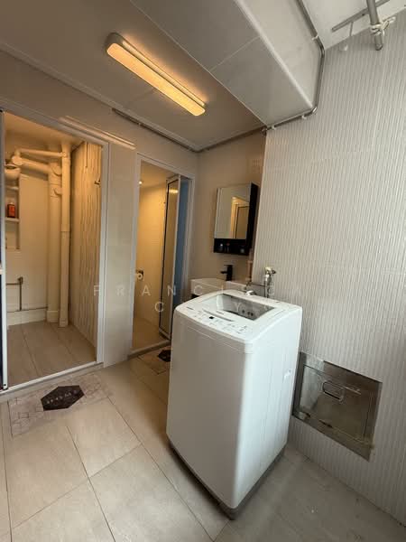 202 Toa Payoh North HDB Flat For Sale at S$ 542,800 | PropertyGuru Singapore - Bathroom