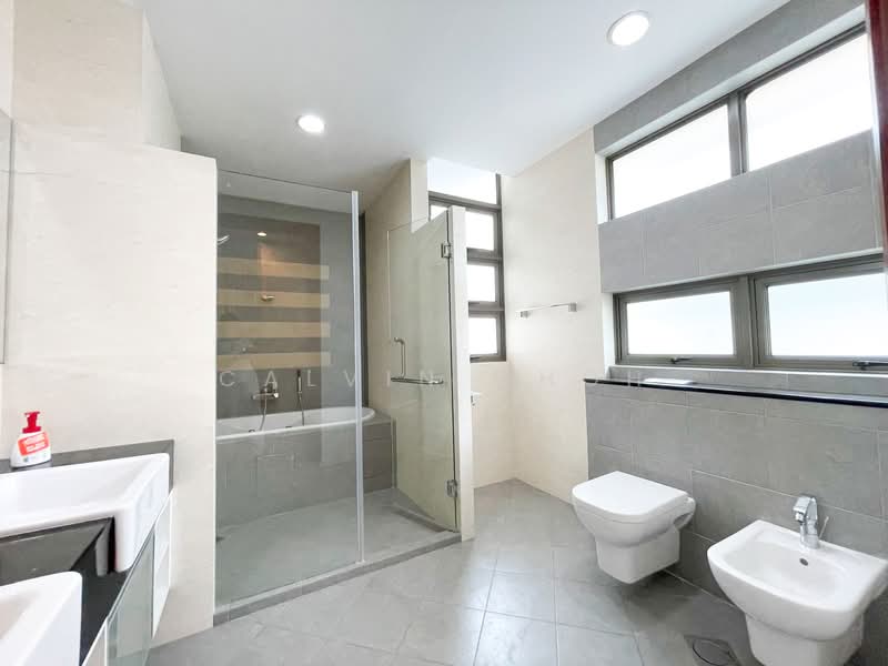 Braddell Heights Estate, Matlock Rise, 6 Bedrooms, 4,800 sqft, Bungalow House For Rent, by Calvin Choh, 500101071 - Bathroom - PropertyGuru.com.sg