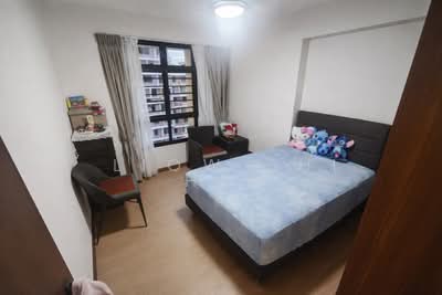 For Rent - 122A Tengah drive