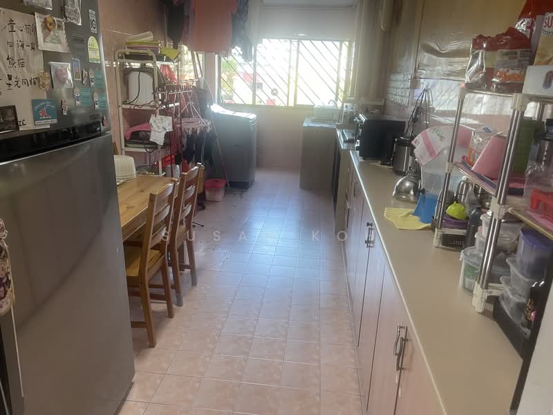 613 Hougang Avenue 8, 613 Hougang Avenue 8, 3 Bedrooms, 1,119 sqft, HDB Flat For Sale, by Susan Koh, 500101077 - Kitchen - PropertyGuru.com.sg