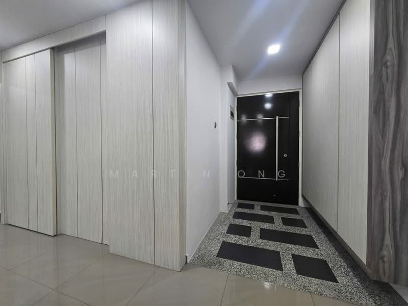 86 Telok Blangah Heights HDB Flat For Sale at S$ 963,000 | PropertyGuru Singapore - Entrance