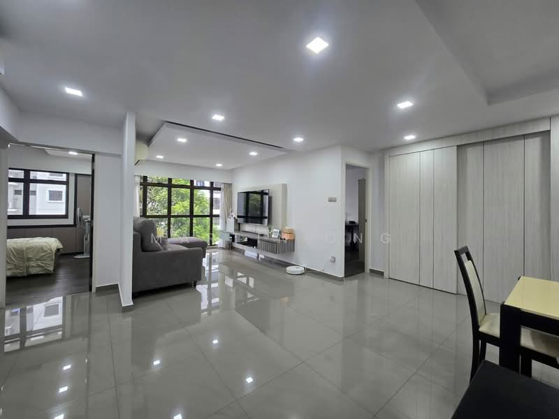 86 Telok Blangah Heights HDB Flat For Sale at S$ 963,000 | PropertyGuru Singapore - Living Room