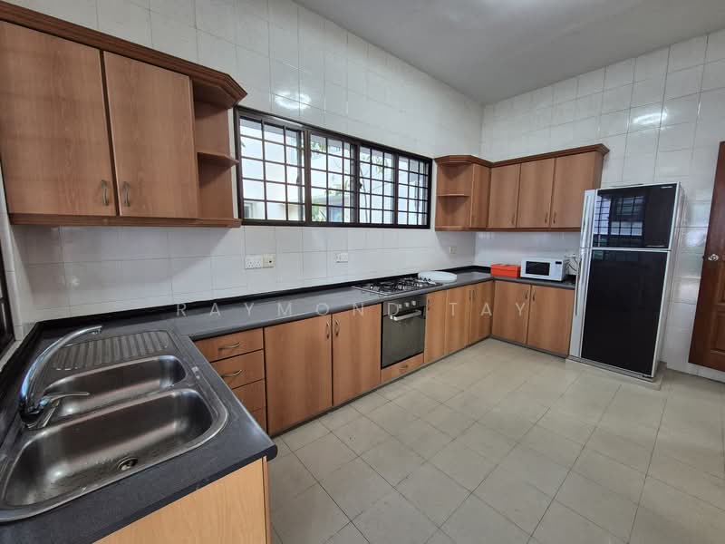 Landed Unit Near Tan Kah Kee MRT, , 3 Bedrooms, 4,001 sqft, Terraced House For Rent, by Raymond Tay, 500101086 - Kitchen - PropertyGuru.com.sg