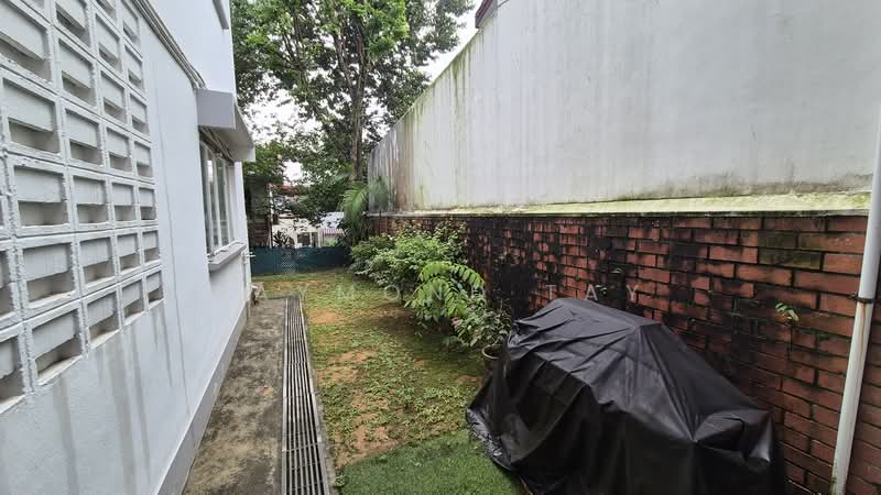 Landed Unit Near Tan Kah Kee MRT, , 5 Bedrooms, 4,001 sqft, Terraced House For Rent, by Raymond Tay, 500101086 - Exterior - PropertyGuru.com.sg