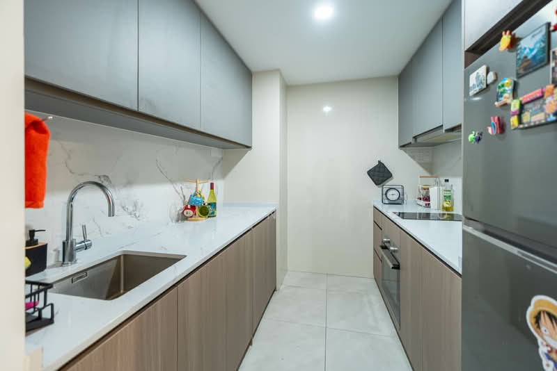 The Watergardens at Canberra Condominium For Sale at S$ 1,190,000 | PropertyGuru Singapore - Kitchen