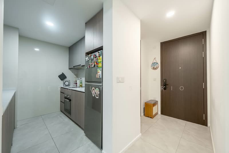 The Watergardens at Canberra Condominium For Sale at S$ 1,190,000 | PropertyGuru Singapore - Kitchen