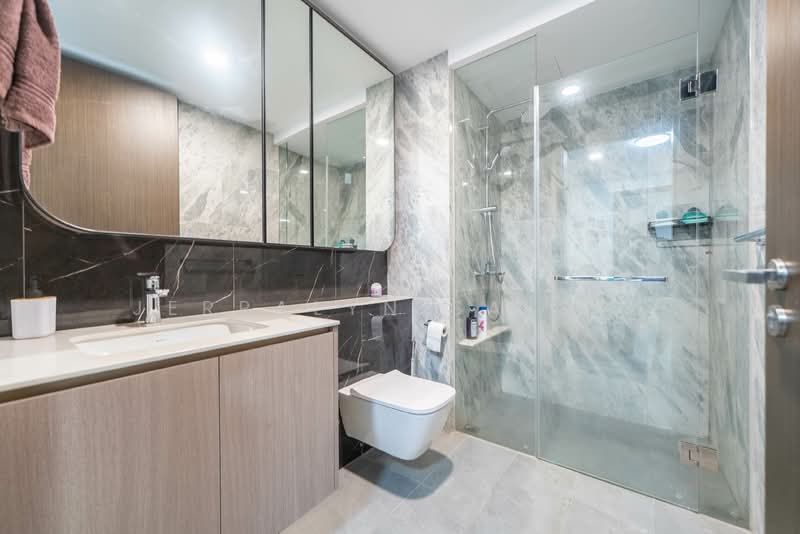 The Watergardens at Canberra Condominium For Sale at S$ 1,190,000 | PropertyGuru Singapore - Bathroom