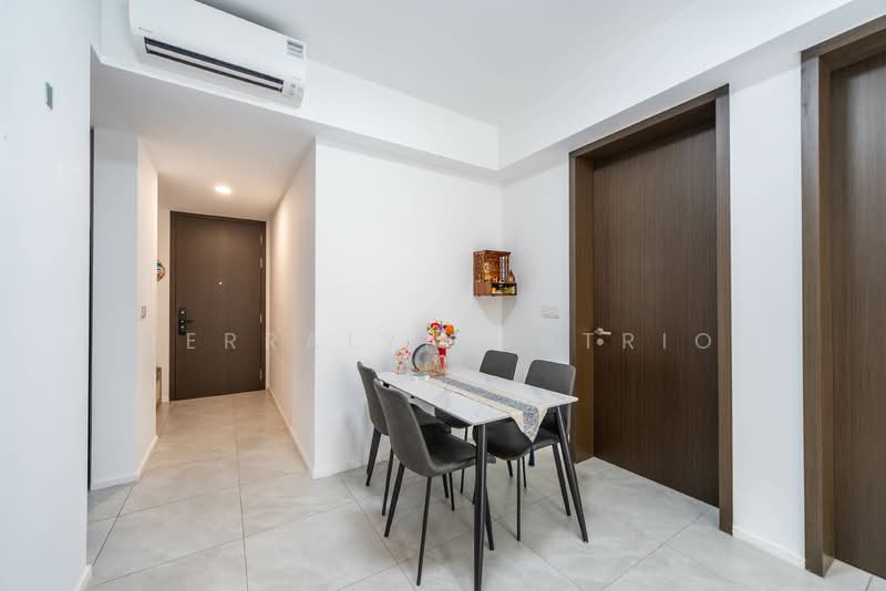 The Watergardens at Canberra Condominium For Sale at S$ 1,190,000 | PropertyGuru Singapore - Dining Room