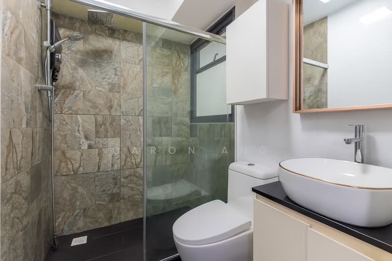 Bidadari Park Drive HDB Flat For Sale at S$ 776,000 | PropertyGuru Singapore - Bathroom