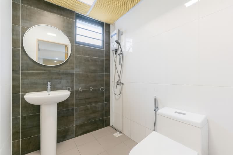 Bidadari Park Drive HDB Flat For Sale at S$ 776,000 | PropertyGuru Singapore - Bathroom