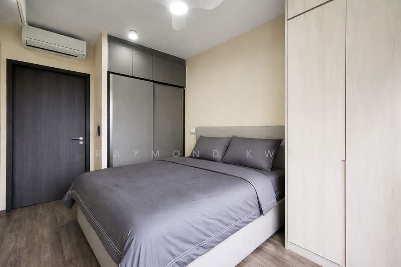 Riverfront Residences Condominium For Sale at S$ 2,180,000 | PropertyGuru Singapore - Bedroom