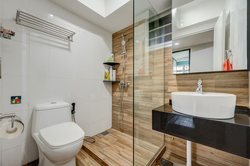 164A Rivervale Crescent, 164A Rivervale Crescent, 3 Bedrooms, 1,001 sqft, HDB Flat For Sale, by Sunny Giam, 500101101 - Bathroom - PropertyGuru.com.sg