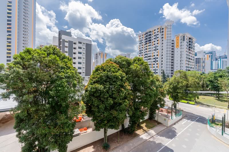 265 Toh Guan Road HDB Flat For Sale at S$ 800,000 | PropertyGuru Singapore - Exterior
