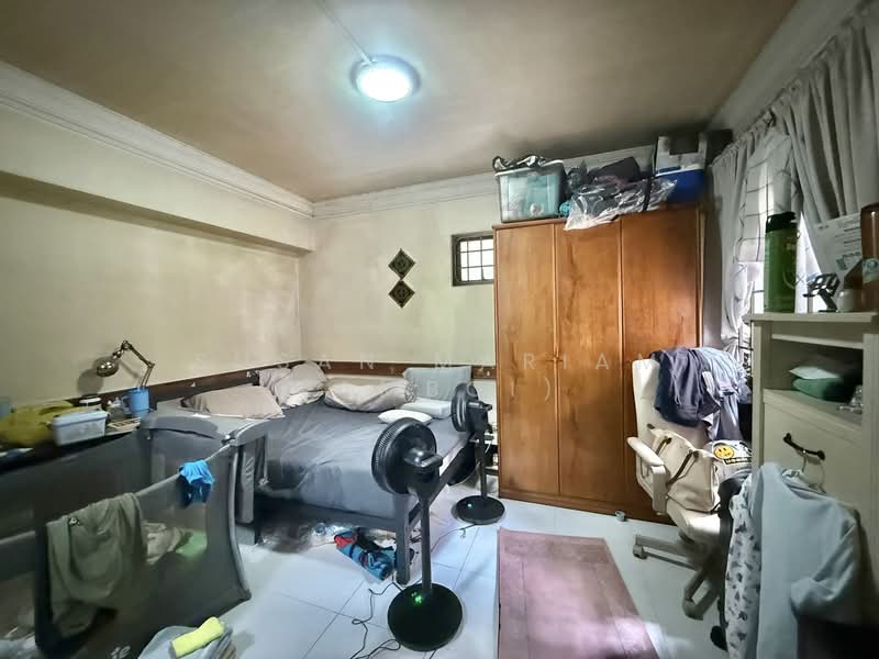 286D Toh Guan Road HDB Flat For Sale at S$ 550,000 | PropertyGuru Singapore - Bedroom
