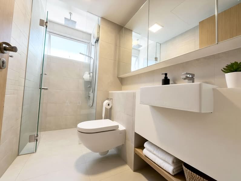 Eight Riversuites Condominium For Sale at S$ 1,750,000 | PropertyGuru Singapore - Bathroom