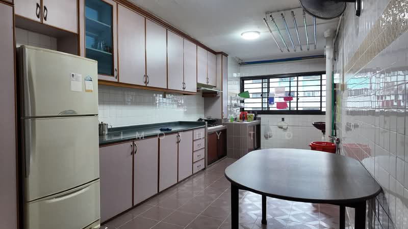 302 Clementi Avenue 4, 302 Clementi Avenue 4, Room Rental, 150 sqft, HDB Flat For Rent, by Timothy Teo, 500101114 - Kitchen - PropertyGuru.com.sg