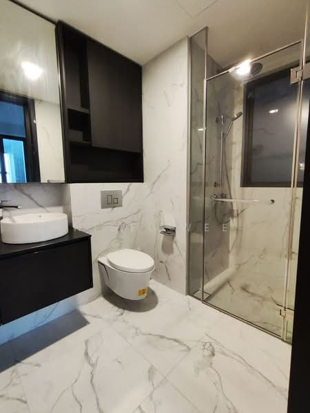 LIV @ MB, 114A Arthur Road, 2 Bedrooms, 861 sqft, Condominium For Sale, by Nigel Wee, 500101119 - Bathroom - PropertyGuru.com.sg
