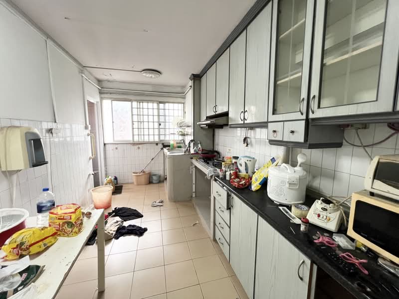 437 Yishun Avenue 6, 437 Yishun Avenue 6, 3 Bedrooms, 904 sqft, HDB Flat For Sale, by Sani Faisal, 500101133 - Kitchen - PropertyGuru.com.sg