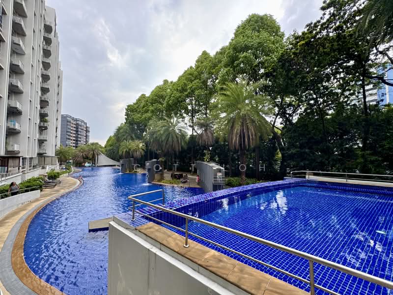 Starville Condominium For Sale at S$ 2,050,000 | PropertyGuru Singapore - 70m infinity pool & Jacuzzi