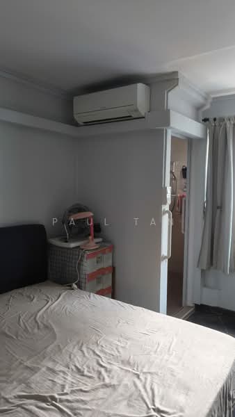 899A Tampines Street 81, 899A Tampines Street 81, 2 Bedrooms, 797 sqft, HDB Flat For Sale, by Paul Tan, 500101138 - Bedroom - PropertyGuru.com.sg