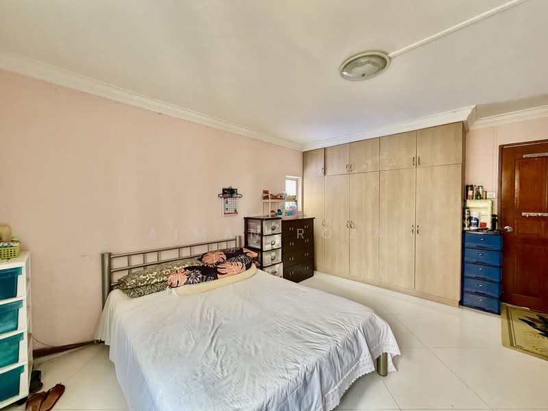 531 Hougang Avenue 6 HDB Flat For Sale at S$ 760,000 | PropertyGuru Singapore - Bedroom