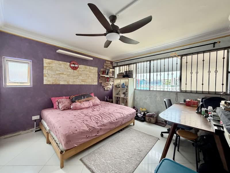 531 Hougang Avenue 6 HDB Flat For Sale at S$ 760,000 | PropertyGuru Singapore - Bedroom