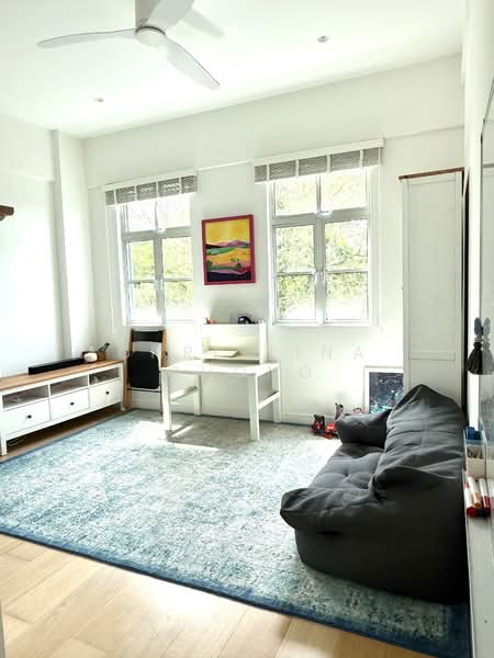 La Suisse I Condominium For Sale at S$ 6,950,000 | PropertyGuru Singapore - Guest/Entertainment/Study Room