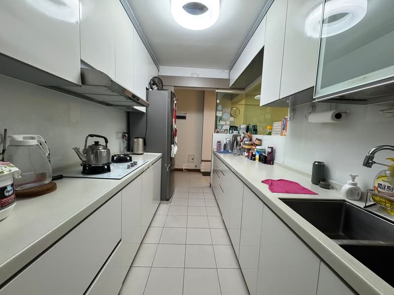 273B Punggol Place HDB Flat For Sale at S$ 730,000 | PropertyGuru Singapore - Kitchen