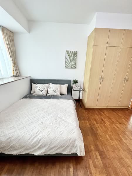 Queens, 16 Stirling Road, Room Rental, 200 sqft, Condominium For Rent, by Steve Voon, 500101145 - Bedroom - PropertyGuru.com.sg