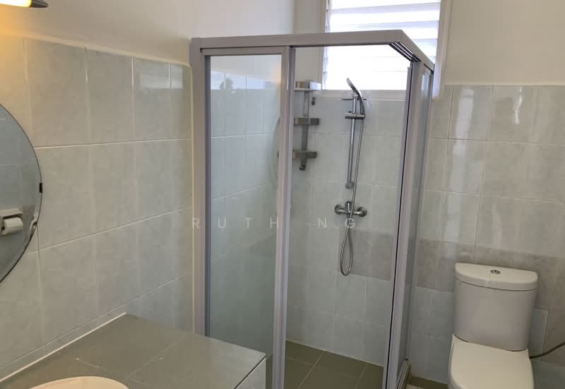 Watten Close, , 3 Bedrooms, 4,001 sqft, Detached House For Rent, by Ruth Ng, 500101162 - Bathroom - PropertyGuru.com.sg