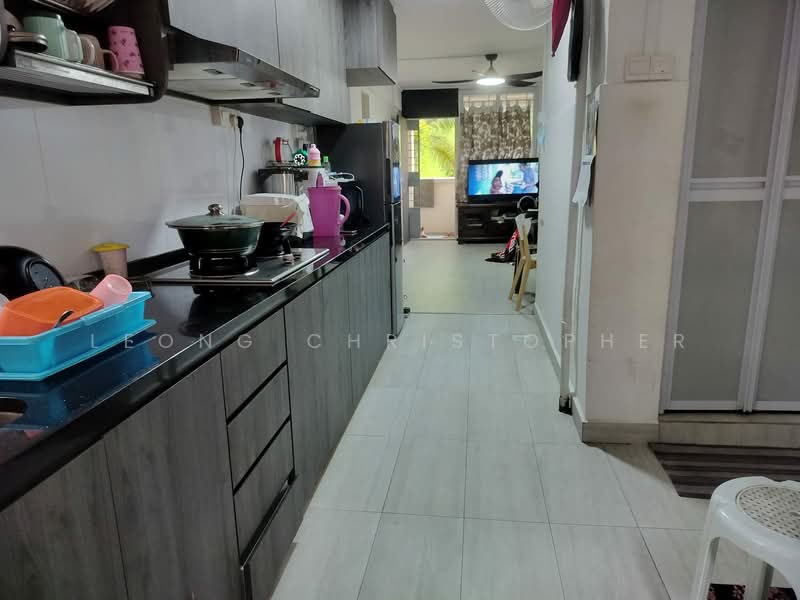 100 Commonwealth Crescent, 100 Commonwealth Crescent, Room Rental, 120 sqft, HDB Flat For Rent, by Leong Christopher, 500101163 - Kitchen - PropertyGuru.com.sg