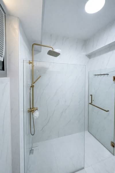228A Ang Mo Kio Street 23 HDB Flat For Sale at S$ 1,350,000 | PropertyGuru Singapore - Bathroom