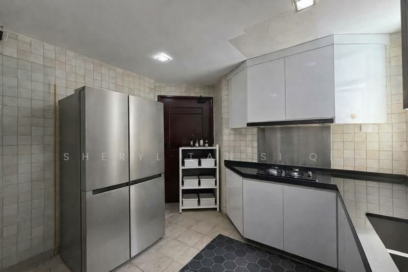 The Hillside Condominium For Sale at S$ 2,799,999 | PropertyGuru Singapore - Kitchen