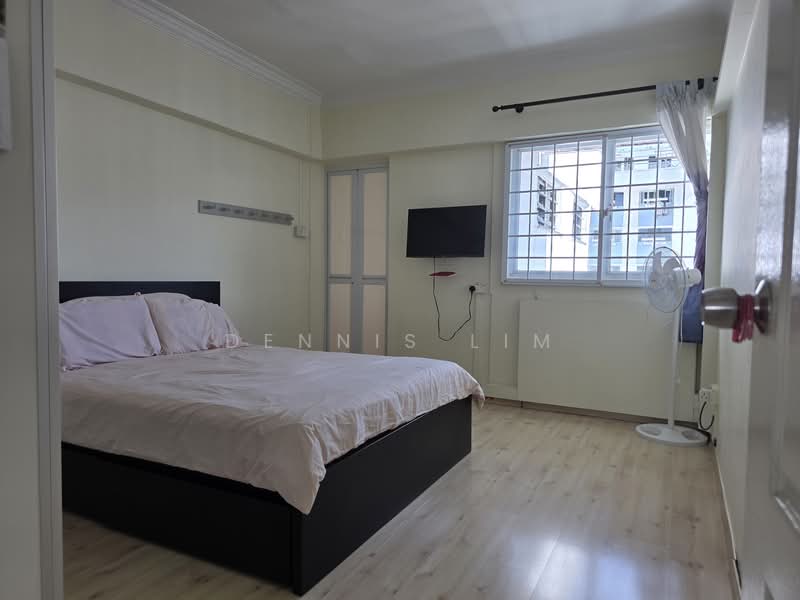 115 Bukit Purmei Road HDB Flat For Sale at S$ 720,000 | PropertyGuru Singapore - Master Bedroom