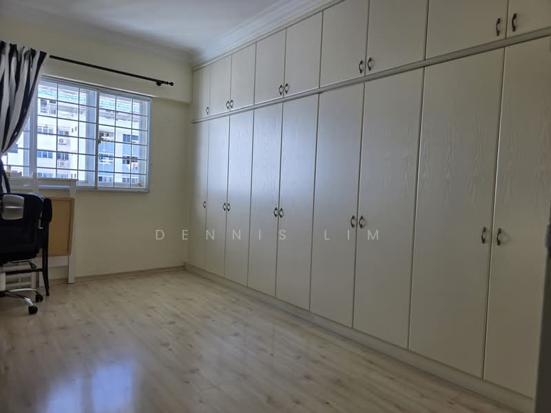 115 Bukit Purmei Road HDB Flat For Sale at S$ 720,000 | PropertyGuru Singapore - Common bedroom