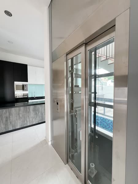 Rare Sea View 3-Storey Detached House for Rent, Ponggol Twenty-Fourth Ave, 7 Bedrooms, 4,500 sqft, Detached House For Rent, by Dexter Tan, 500101183 - Kitchen - PropertyGuru.com.sg