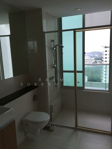 Montview Condominium For Sale at S$ 4,999,999 | PropertyGuru Singapore - Bathroom