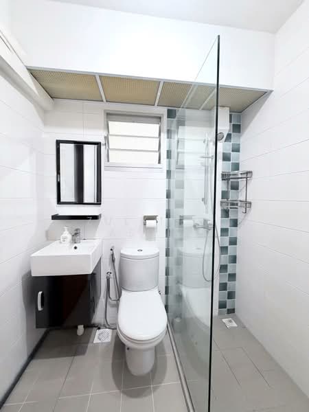 805D Keat Hong Close, 805D Keat Hong Close, 3 Bedrooms, 1,215 sqft, HDB Flat For Sale, by Zulkifli Rasheed, 500101186 - Bathroom - PropertyGuru.com.sg