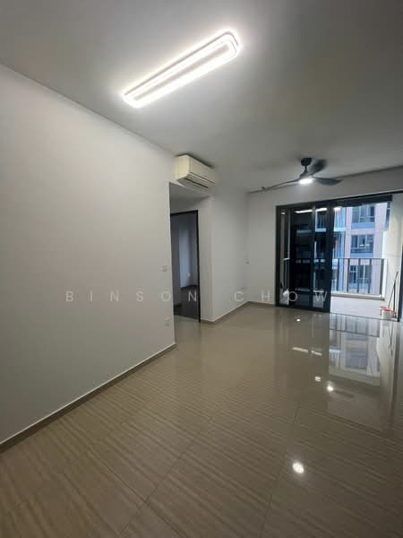 The Brownstone, 160 Canberra Drive, 3 Bedrooms, 990 sqft, Executive Condominium For Rent, by Binson Chow, 500101190 - Living Room - PropertyGuru.com.sg