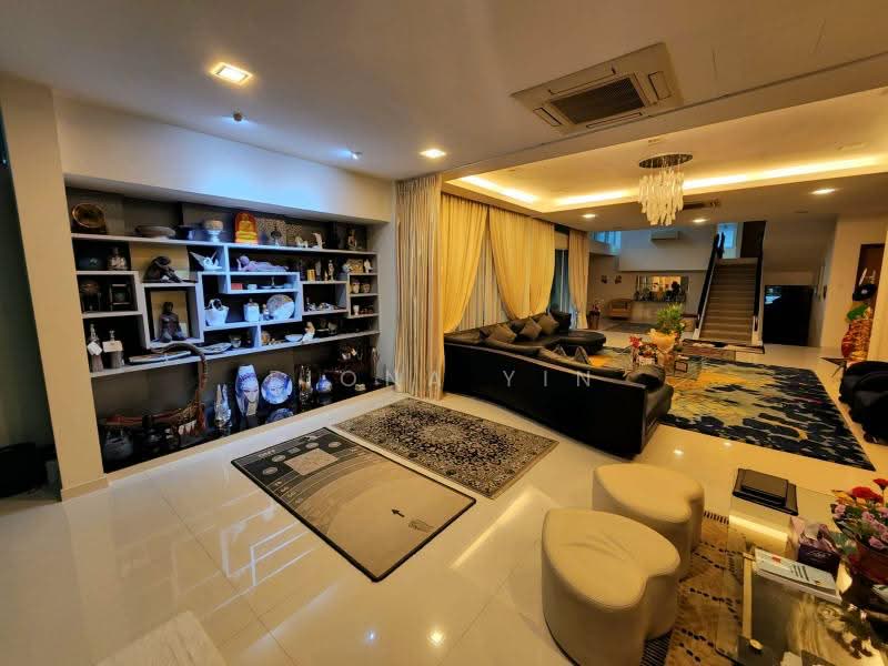 ⭐️Prime GCBA⭐️near MRT⭐️Great Value⭐️Fiona 国凤 8218☎️5108, Chatsworth Road, Chatsworth Ave, Rochalie Drive, Grange Road, 9 Bedrooms, 7,650 sqft, Bungalow House For Sale, by Fiona Yin, 500101195 - Living Room - PropertyGuru.com.sg