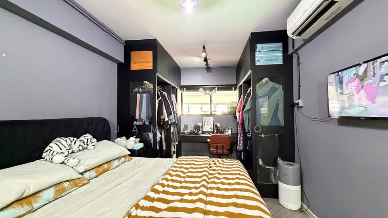 202 Tampines Street 21 HDB Flat For Sale at S$ 830,000 | PropertyGuru Singapore - Bedroom