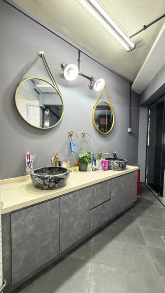 202 Tampines Street 21 HDB Flat For Sale at S$ 830,000 | PropertyGuru Singapore - Bathroom