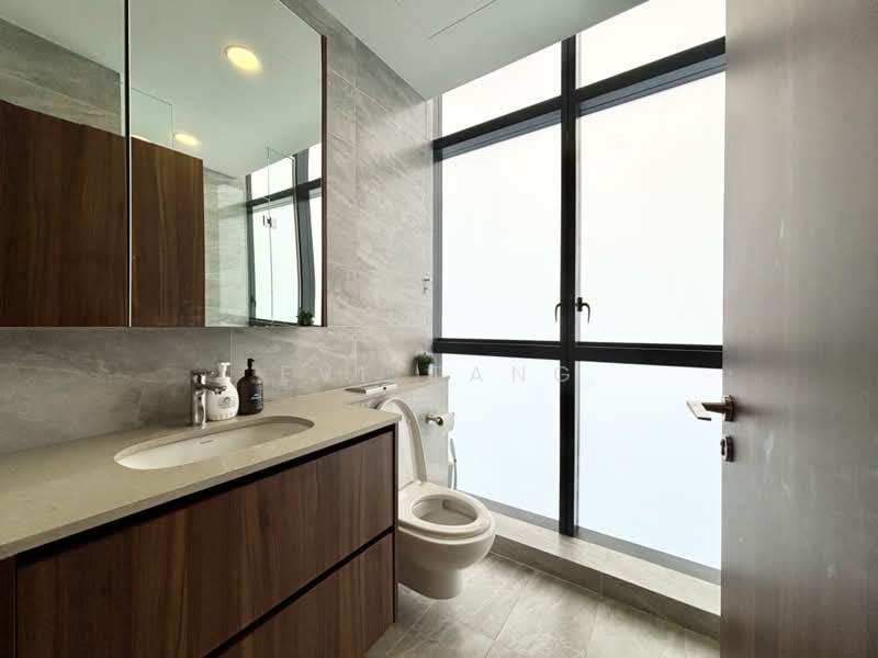 Phoenix Residences, 83 Phoenix Avenue, 2 Bedrooms, 743 sqft, Condominium For Sale, by Eve Tang, 500101211 - Bathroom - PropertyGuru.com.sg