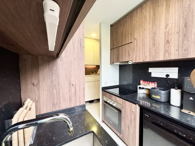 Phoenix Residences, 83 Phoenix Avenue, 2 Bedrooms, 743 sqft, Condominium For Sale, by Eve Tang, 500101211 - Kitchen - PropertyGuru.com.sg