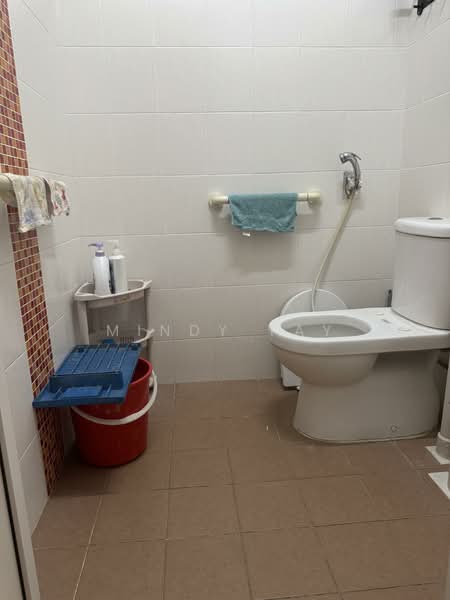 122 Paya Lebar Way, 122 Paya Lebar Way, 2 Bedrooms, 980 sqft, HDB Flat For Rent, by Mindy Tay, 500101212 - Bathroom - PropertyGuru.com.sg