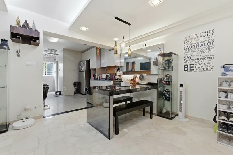 167 Hougang Avenue 1 HDB Flat For Sale at S$ 800,000 | PropertyGuru Singapore - Kitchen