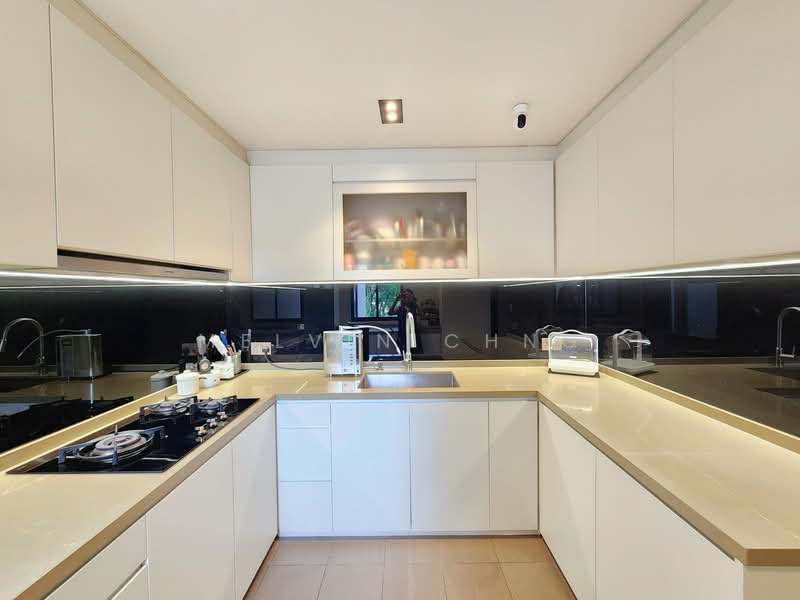 Grande Vista Condominium For Sale at S$ 2,380,000 | PropertyGuru Singapore - Kitchen