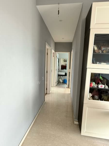 City Regency Apartment For Sale at S$ 1,715,000 | PropertyGuru Singapore - Corridor