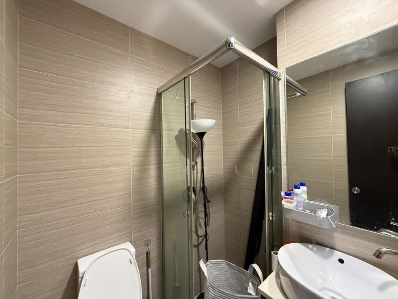 Guillemard Suites, 213 Guillemard Road, 1 Bedroom, 484 sqft, Apartment For Sale, by Wesley Lim, 500101246 - Bathroom - PropertyGuru.com.sg